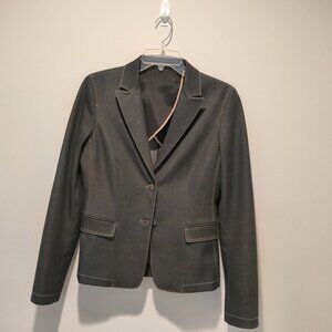 Elie Tahari Women denim long sleeve jacket and pants  Size 6
